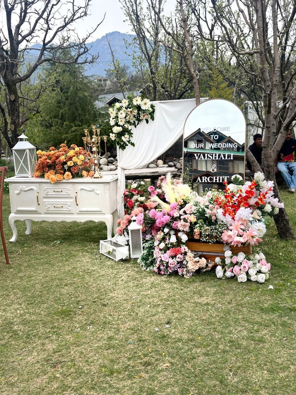 Wedding pheras with mountain backdrop